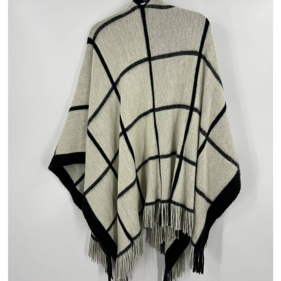 Vince Camuto Feels Like Check Fringe Poncho Cape Cardigan Window Pane Plaid - Picture 5 of 9